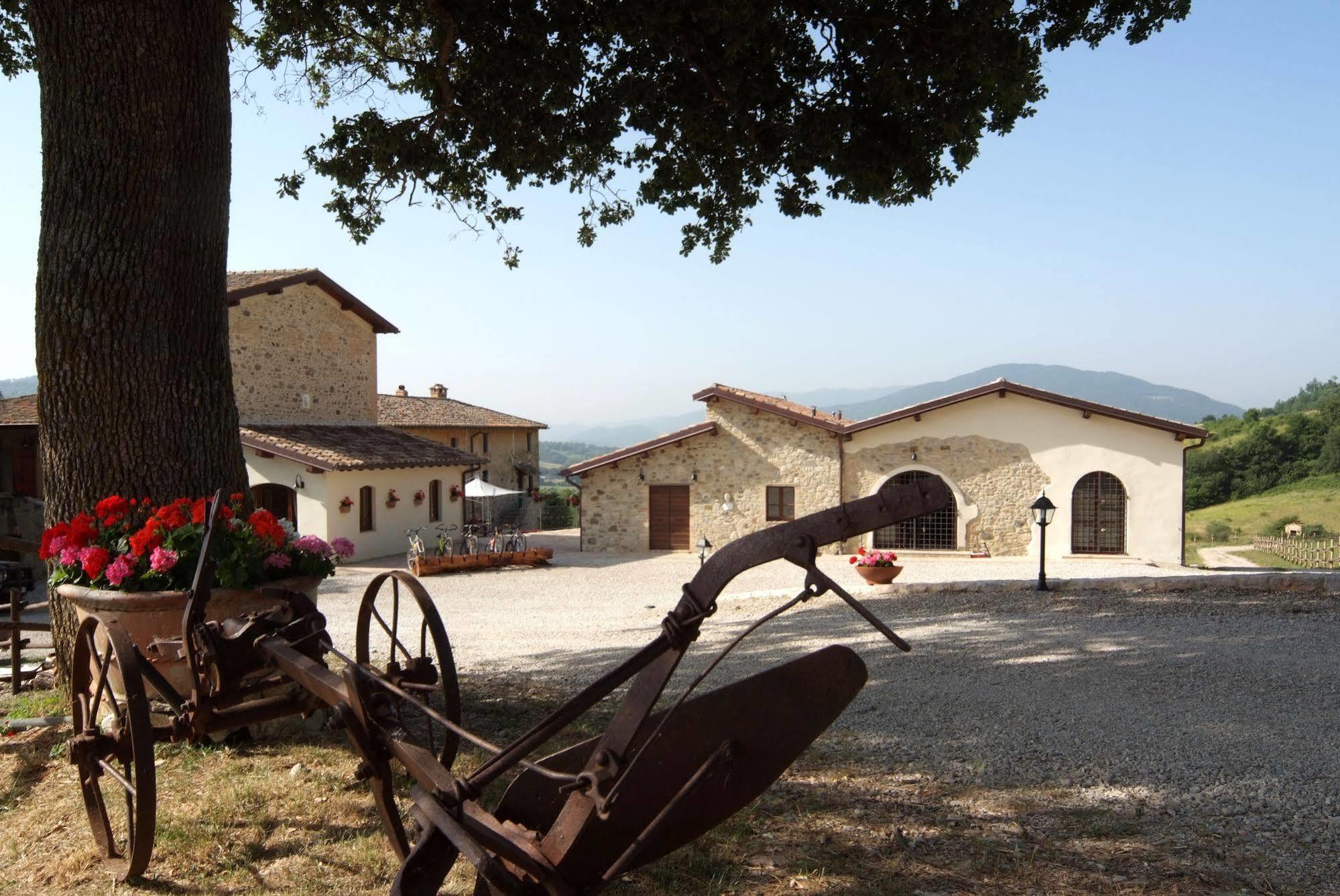 Agriturismo Goccia Di Luna Umbertide Buitenkant foto
